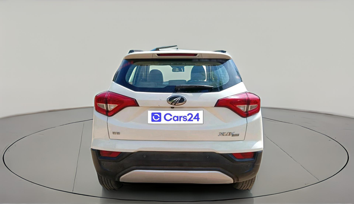 2020 Mahindra XUV300 W8 1.2 PETROL, Petrol, Manual, 1,12,367 km, exterior