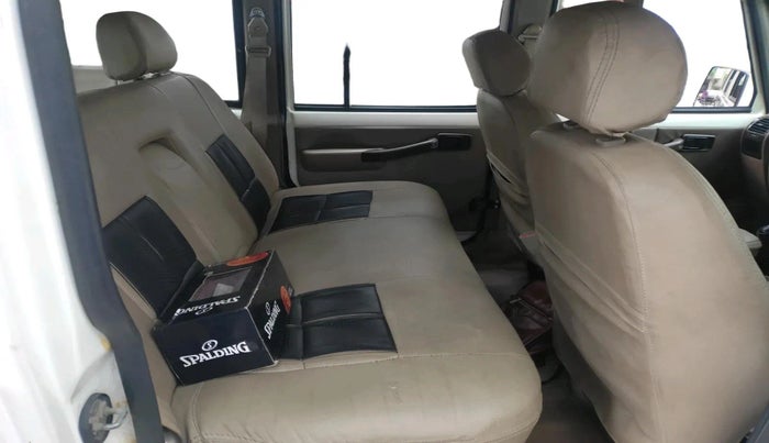 2018 Mahindra Bolero POWER PLUS SLX, Diesel, Manual, 87,401 km, interior