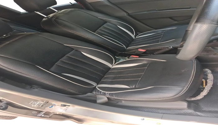 2010 Chevrolet Beat LT PETROL, Petrol, Manual, 57,302 km, interior