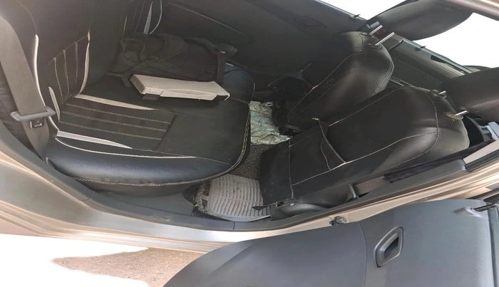 2010 Chevrolet Beat LT PETROL, Petrol, Manual, 57,302 km, interior