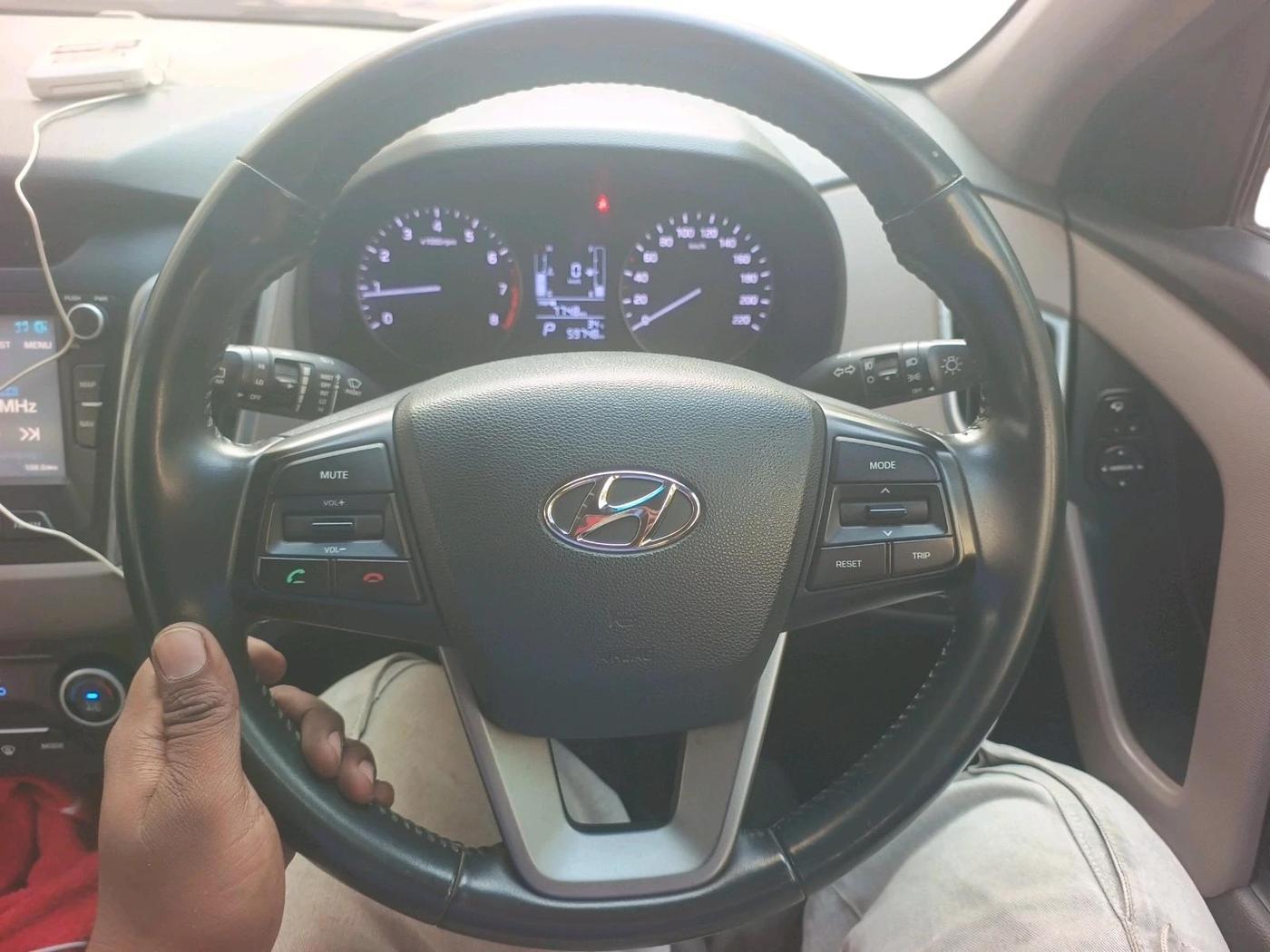 2017 Hyundai Creta SX PLUS 1.6 PETROL, Petrol, Manual, 59,748 km, interior