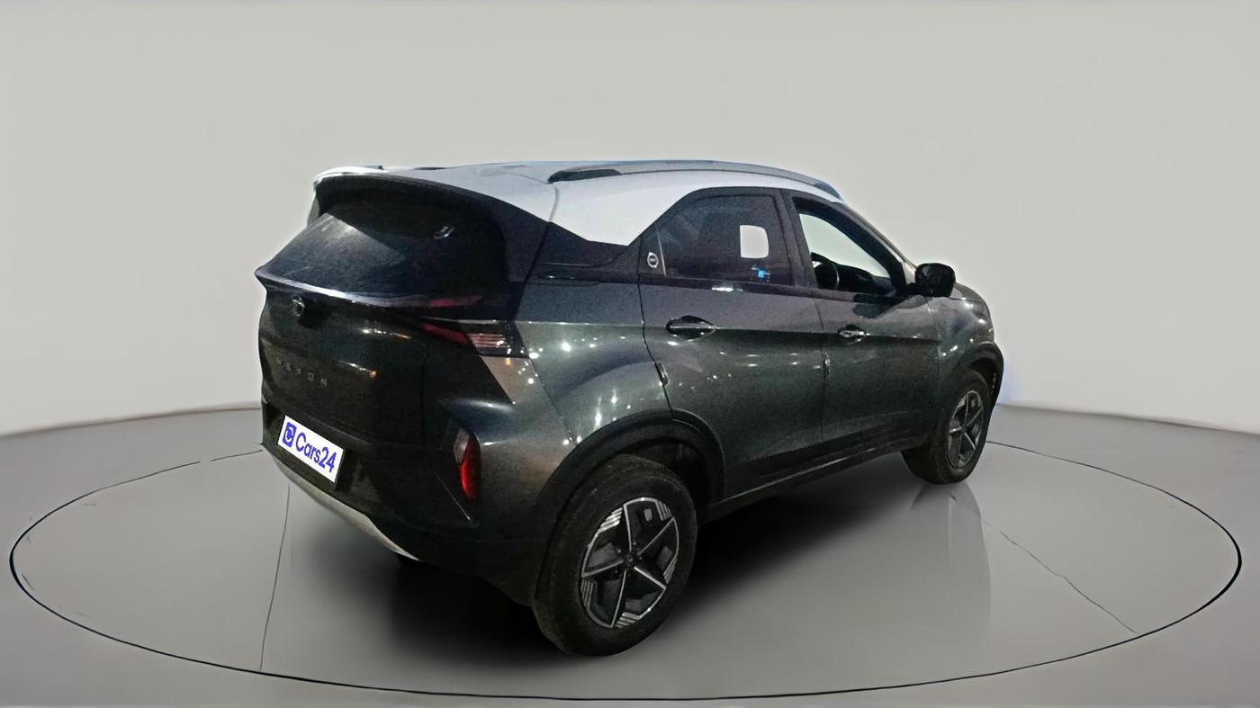 2023 Tata NEXON CREATIVE + AMT 1.5 DIESEL, Diesel, Automatic, 20,588 km, exterior