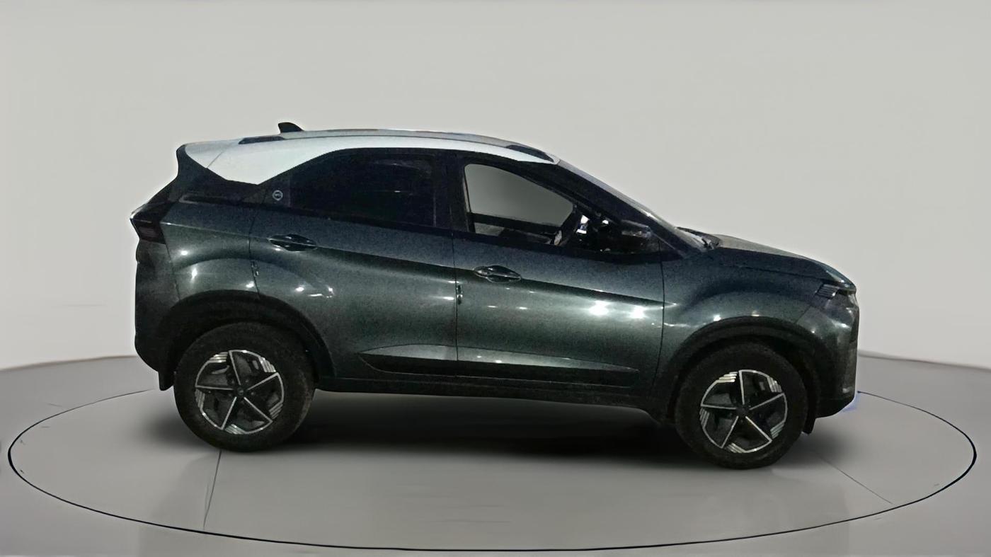2023 Tata NEXON CREATIVE + AMT 1.5 DIESEL, Diesel, Automatic, 20,588 km, exterior