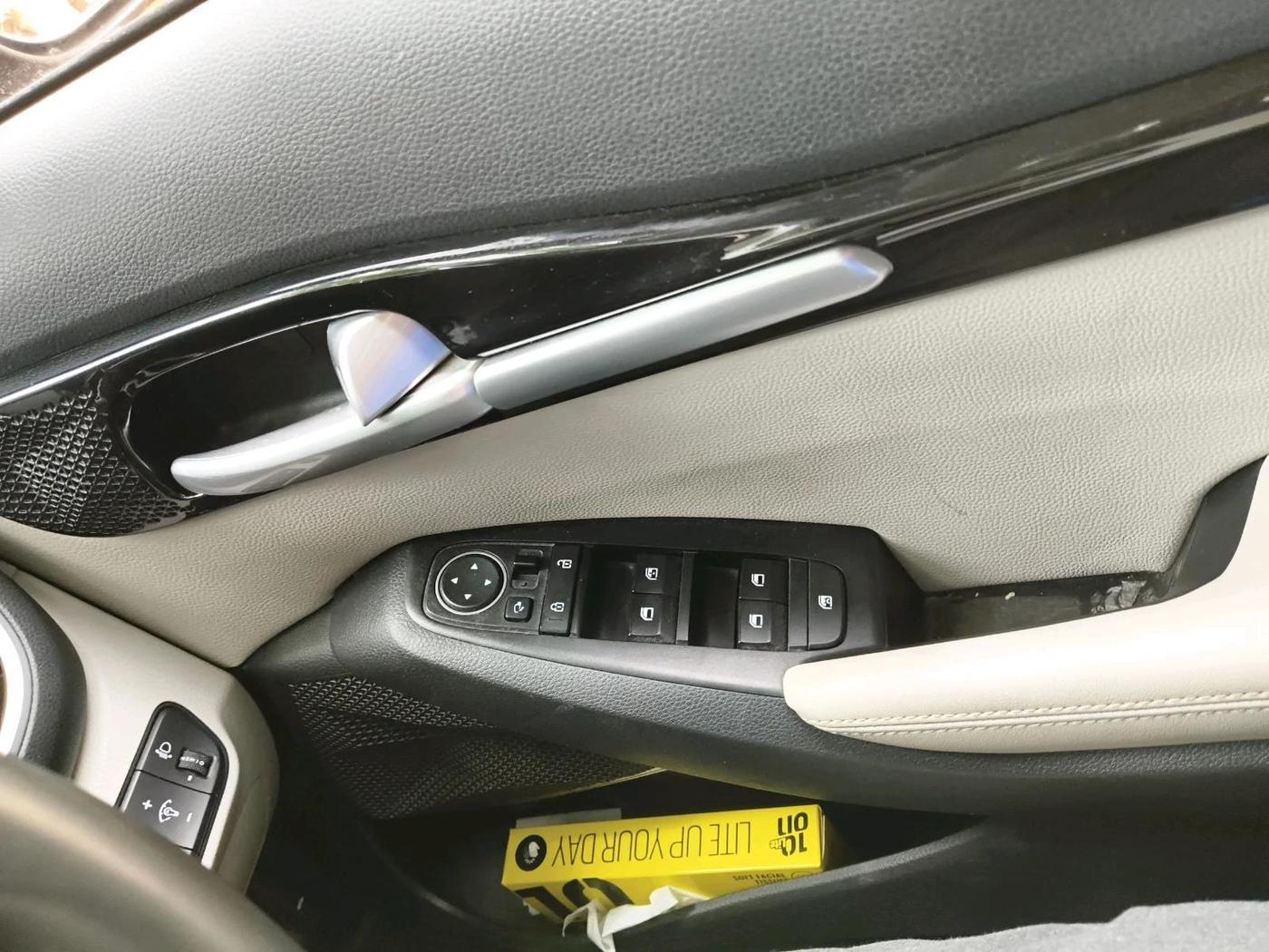 2022 KIA SELTOS HTX IVT 1.5 PETROL, Petrol, Automatic, 28,016 km, interior