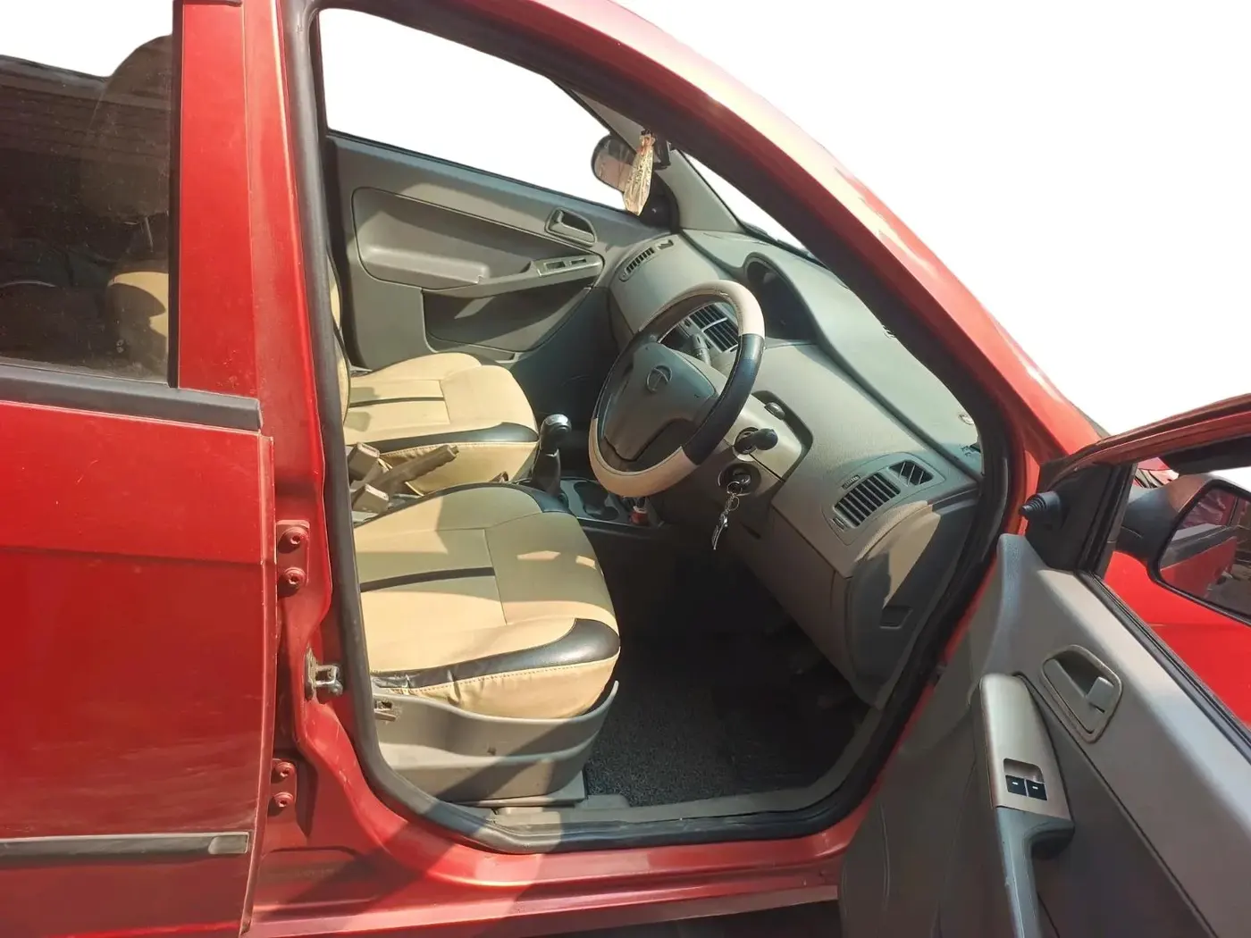 2008 Tata Indica Vista AQUA QUADRAJET, Diesel, Manual, 74,843 km, interior