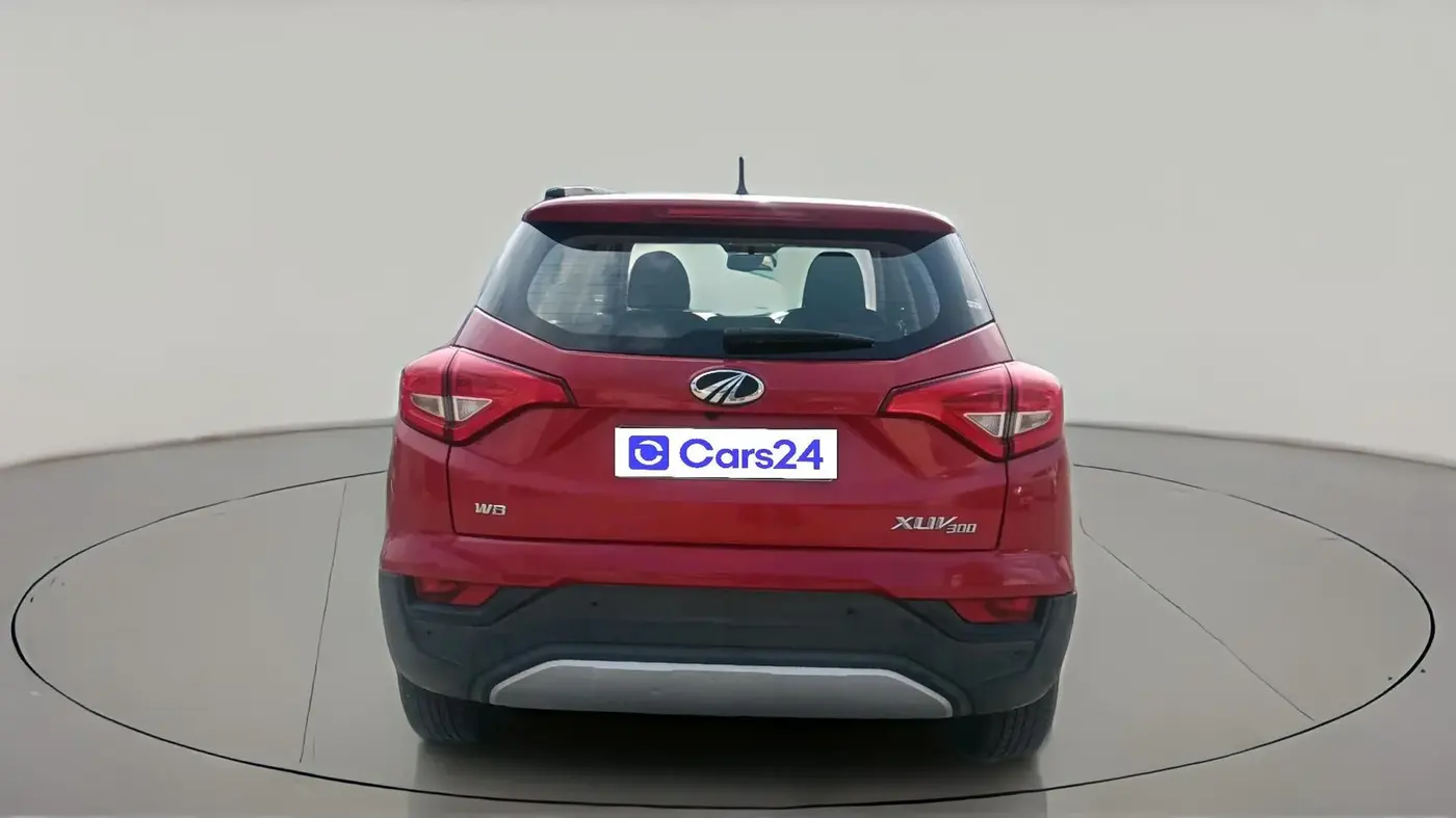 2021 Mahindra XUV300 W8 1.5 DIESEL, Diesel, Manual, 36,079 km, exterior