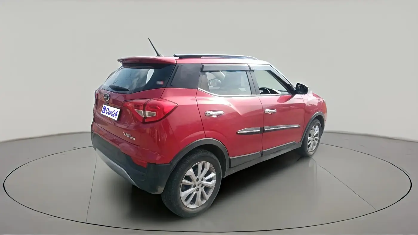 2021 Mahindra XUV300 W8 1.5 DIESEL, Diesel, Manual, 36,079 km, exterior