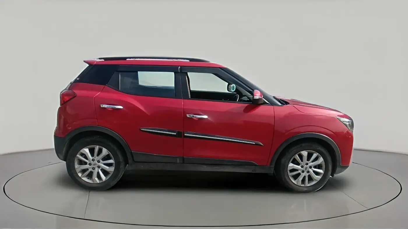 2021 Mahindra XUV300 W8 1.5 DIESEL, Diesel, Manual, 36,079 km, exterior