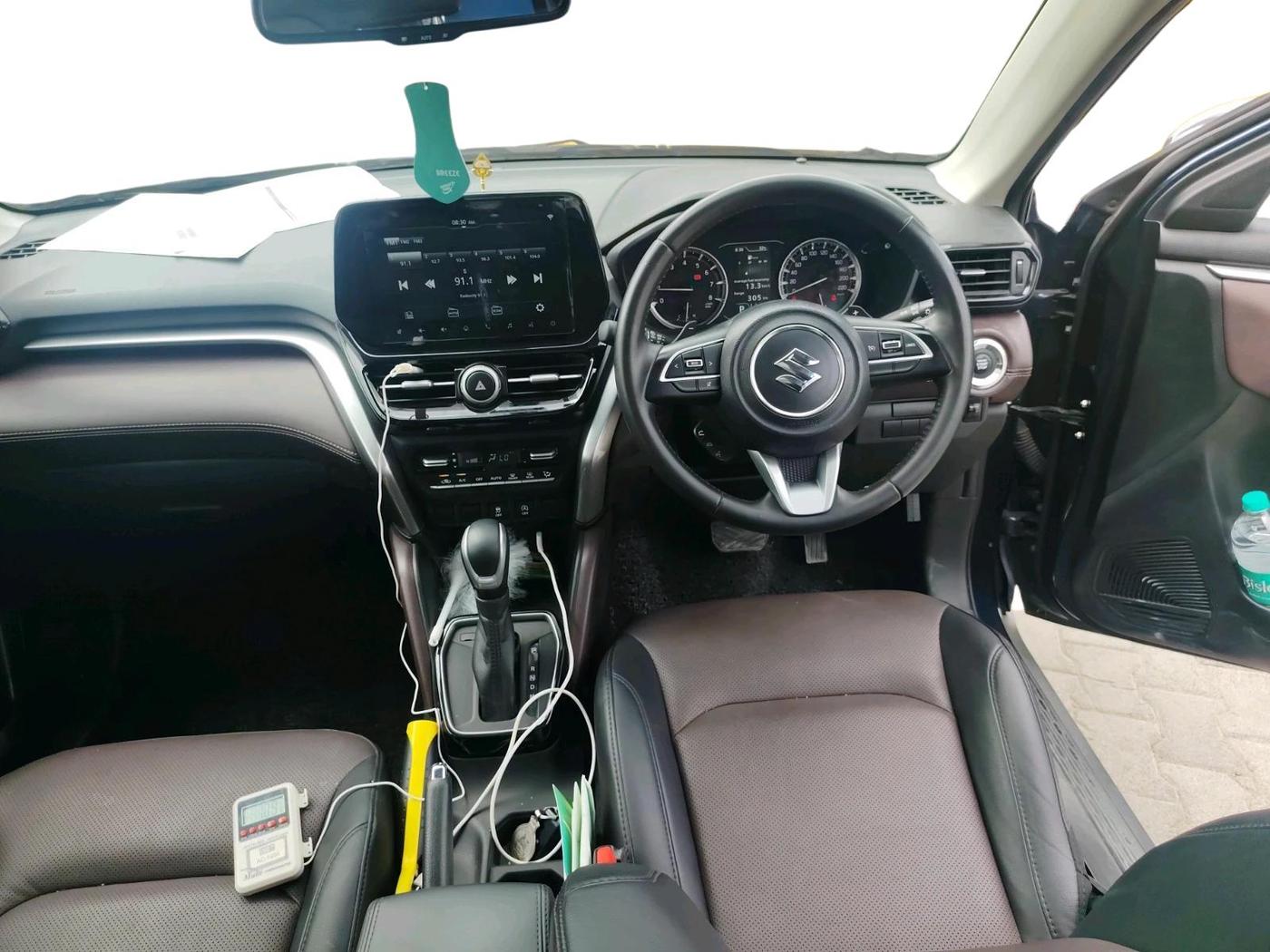 2024 Maruti Grand Vitara ALPHA SMART HYBRID AT, Petrol, Automatic, 17,540 km, interior