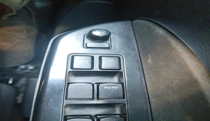 2015 Maruti Swift VXI, Petrol, Manual, 60,293 km, interior