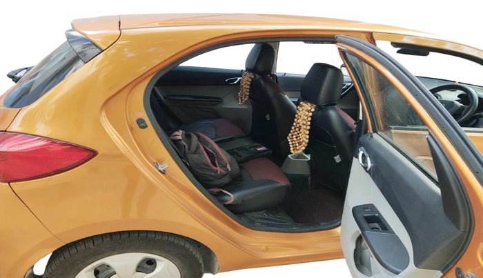 2018 Tata Tiago XZ PETROL, Petrol, Manual, 29,283 km, interior