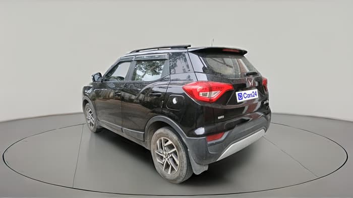 2023 Mahindra XUV300 W8 (O) 1.2 PETROL, Petrol, Manual, 42,300 km, exterior