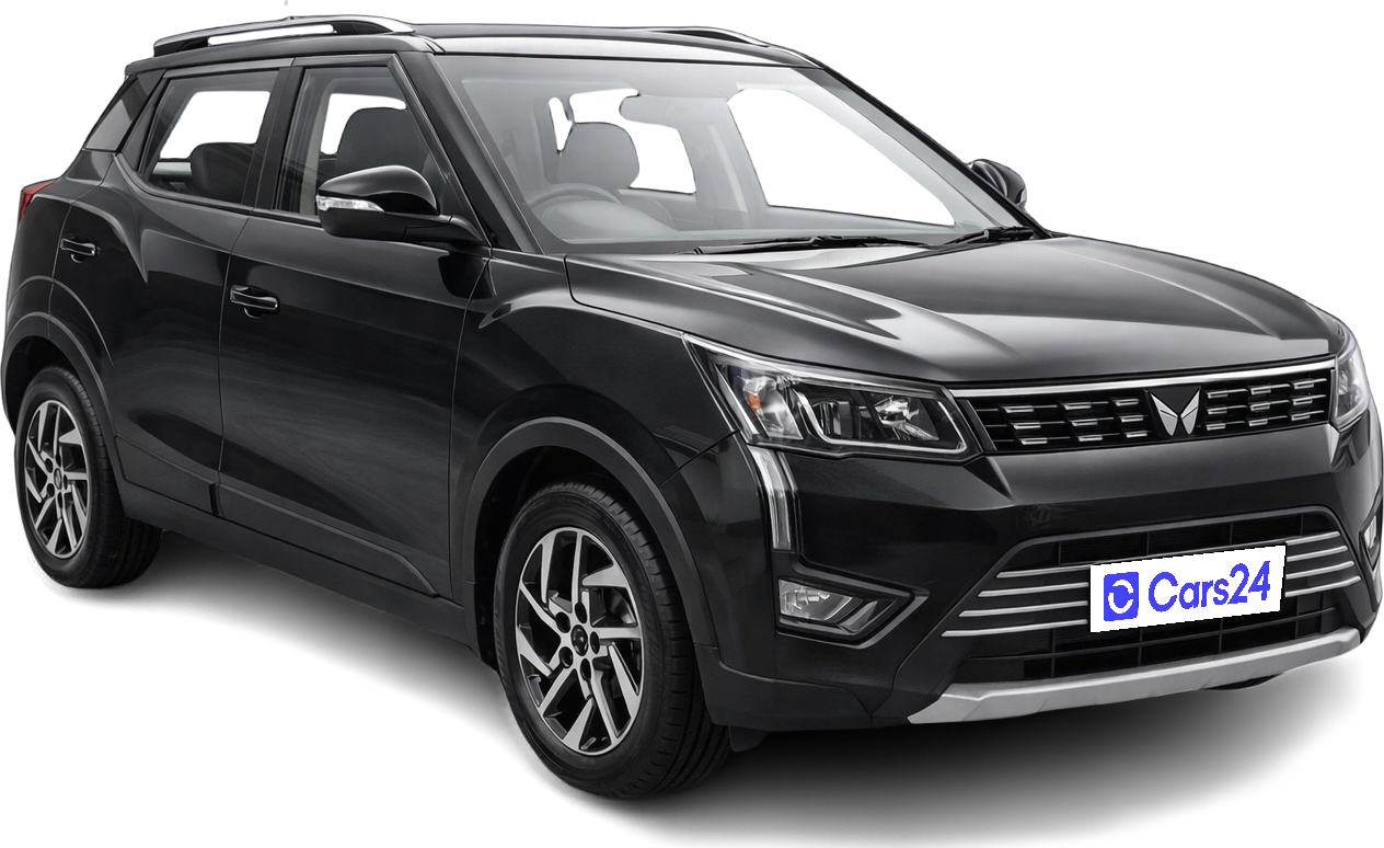 2023 Mahindra XUV300 - SUV - Petrol - Manual - ₹9.35 lakh