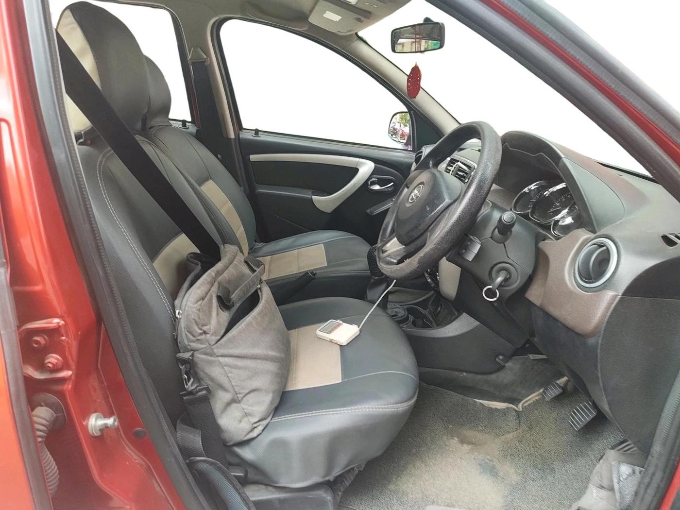 2018 Nissan Terrano  XL D Plus, Diesel, Manual, 1,30,533 km, interior