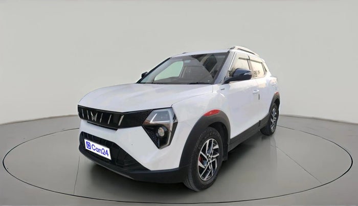 2024 Mahindra XUV 3XO AX5 1.2 L TCMPFI AT, Petrol, Automatic, 16,314 km, exterior