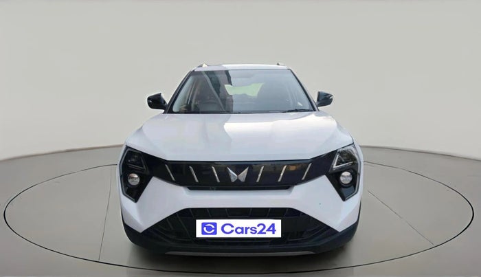 2024 Mahindra XUV 3XO AX5 1.2 L TCMPFI AT, Petrol, Automatic, 16,314 km, exterior
