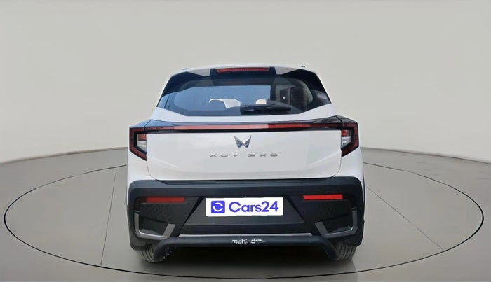 2024 Mahindra XUV 3XO AX5 1.2 L TCMPFI AT, Petrol, Automatic, 16,314 km, exterior