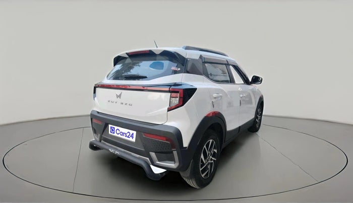 2024 Mahindra XUV 3XO AX5 1.2 L TCMPFI AT, Petrol, Automatic, 16,314 km, exterior