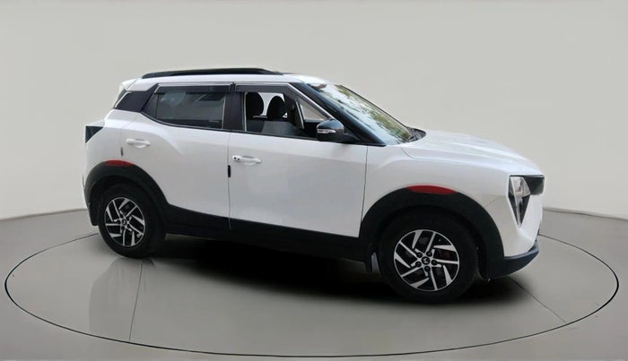 2024 Mahindra XUV 3XO AX5 1.2 L TCMPFI AT, Petrol, Automatic, 16,314 km, exterior