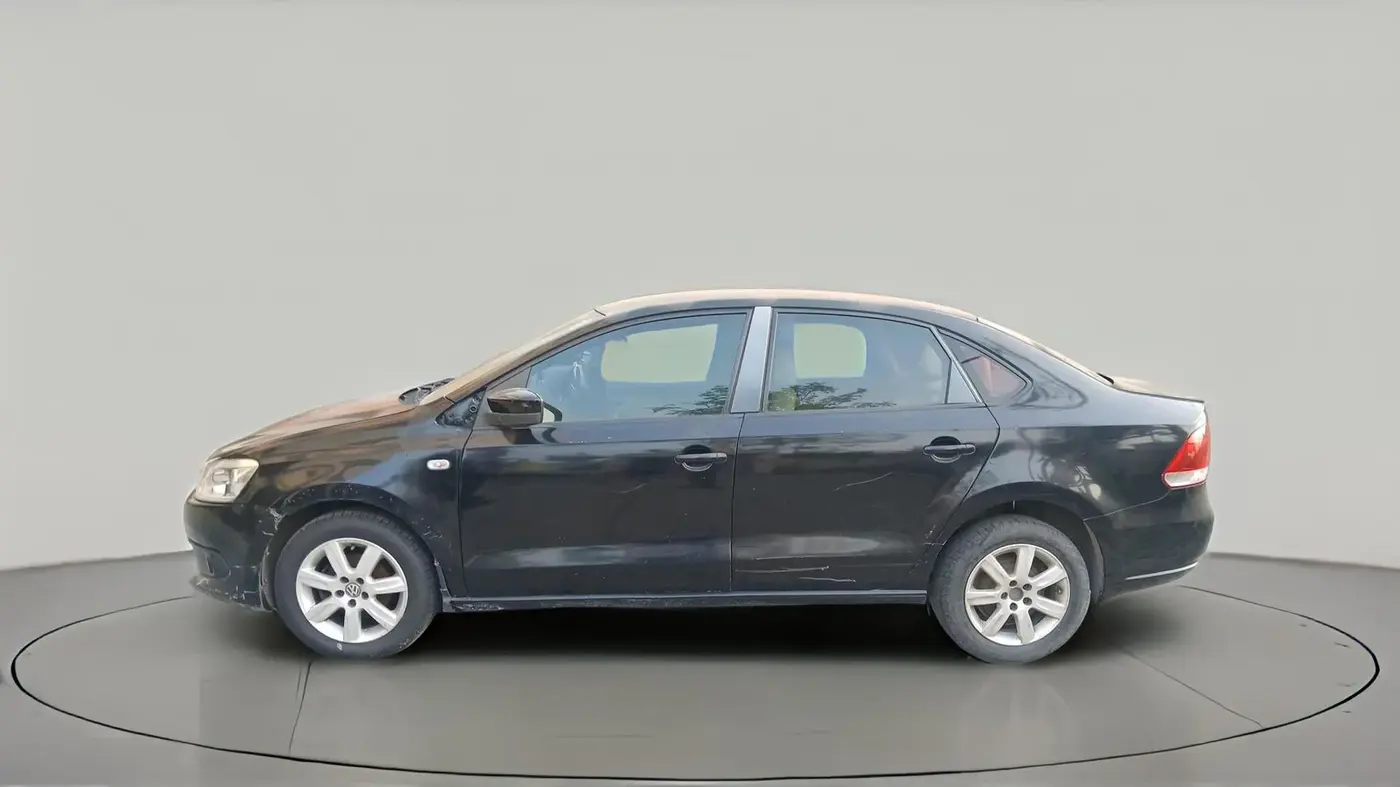 2010 Volkswagen Vento COMFORTLINE DIESEL 1.6, Diesel, Manual, 1,98,692 km, exterior
