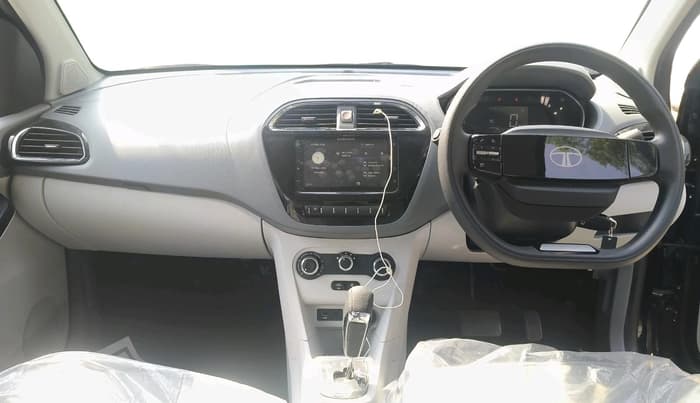 2025 Tata Tiago XTA PETROL, Petrol, Automatic, 1,113 km, interior