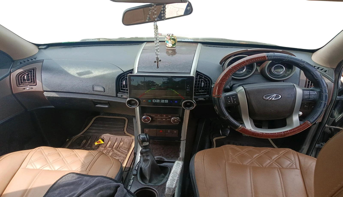 2012 Mahindra XUV500 W6, Diesel, Manual, 1,45,062 km, interior