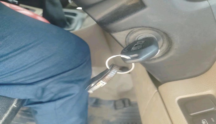 2017 Mahindra TUV300 T6, Diesel, Manual, 1,71,376 km, interior