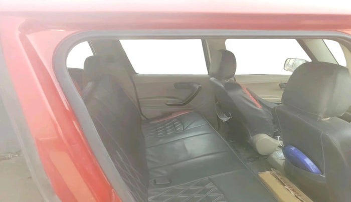 2017 Mahindra TUV300 T6, Diesel, Manual, 1,71,376 km, interior