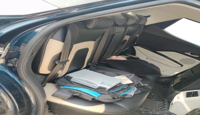 2025 Mahindra XUV 3XO AX5L 1.2 TGDi, Petrol, Manual, 11,986 km, interior