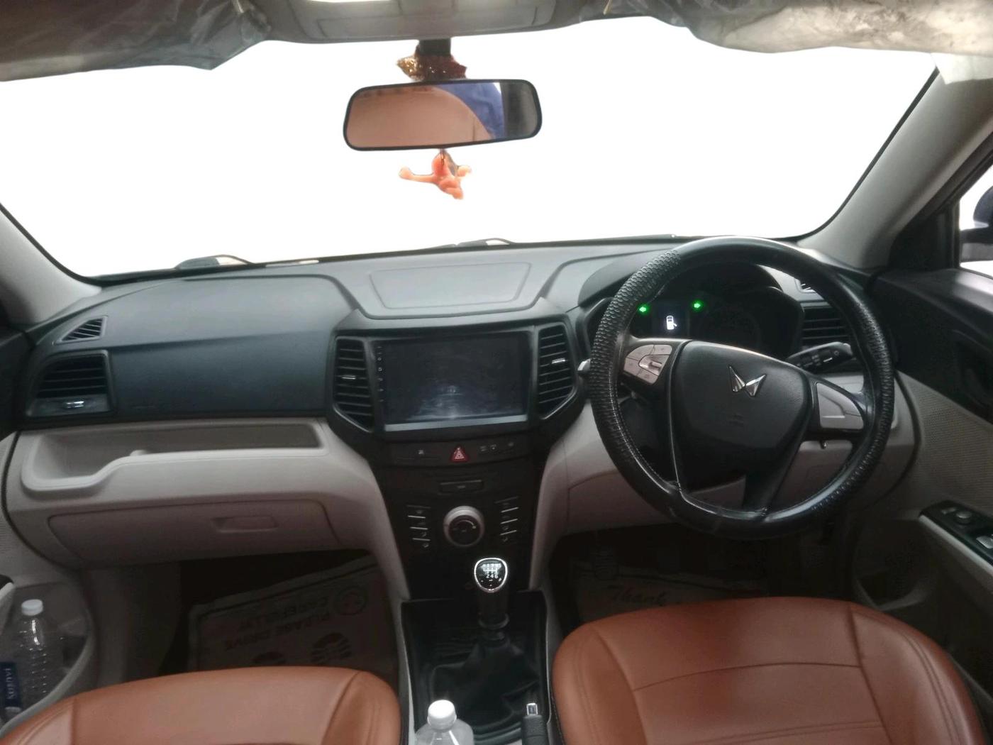 2023 Mahindra XUV300 W6 1.5 Sunroof Diesel, Diesel, Manual, 70,624 km, interior