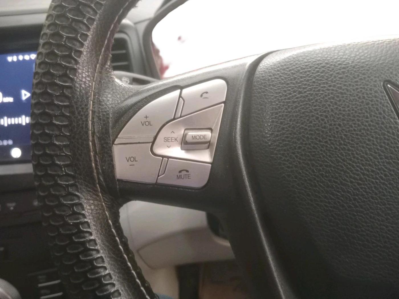 2023 Mahindra XUV300 W6 1.5 Sunroof Diesel, Diesel, Manual, 70,624 km, interior