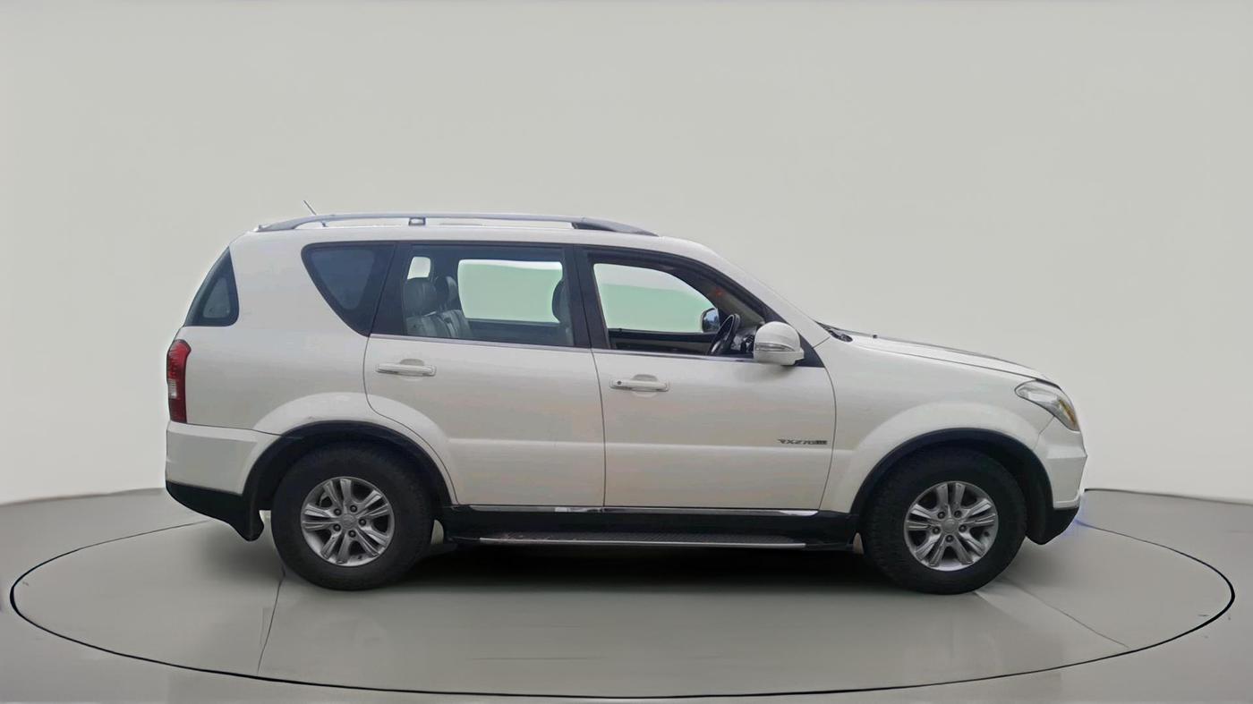 2014 Ssangyong Rexton RX7, Diesel, Automatic, 1,15,420 km, exterior