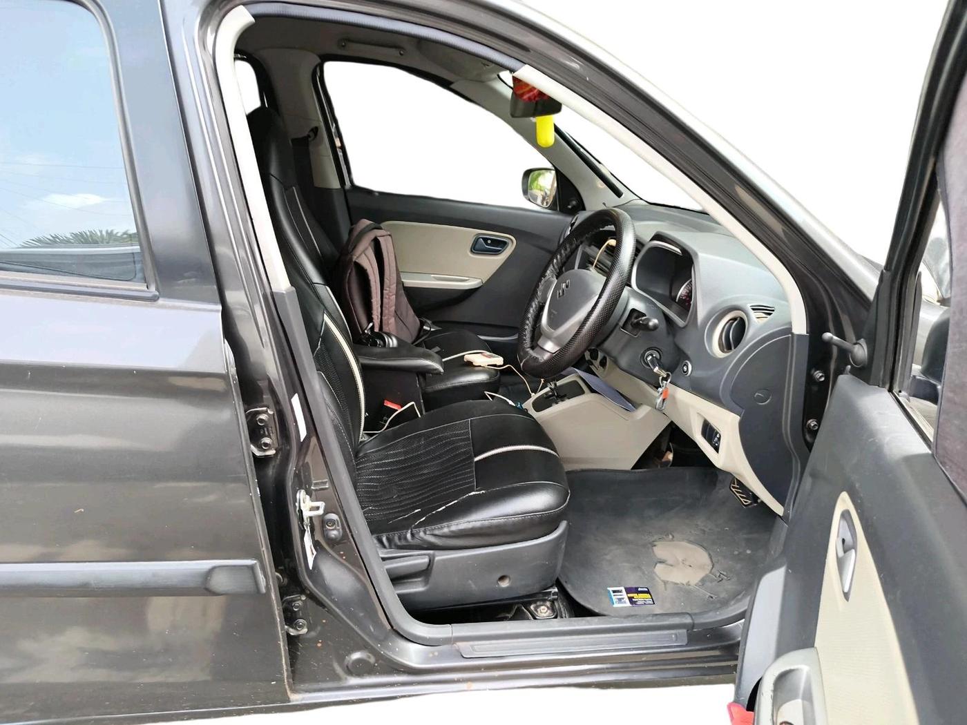 2017 Maruti Alto K10 VXI (O) AMT, CNG, Automatic, 90,488 km, interior