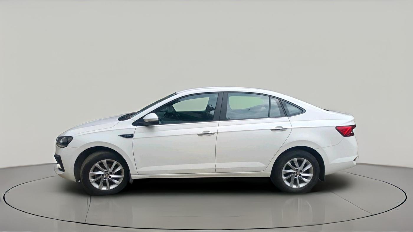 2022 Skoda SLAVIA AMBITION 1.0L TSI MT, Petrol, Manual, 40,610 km, exterior