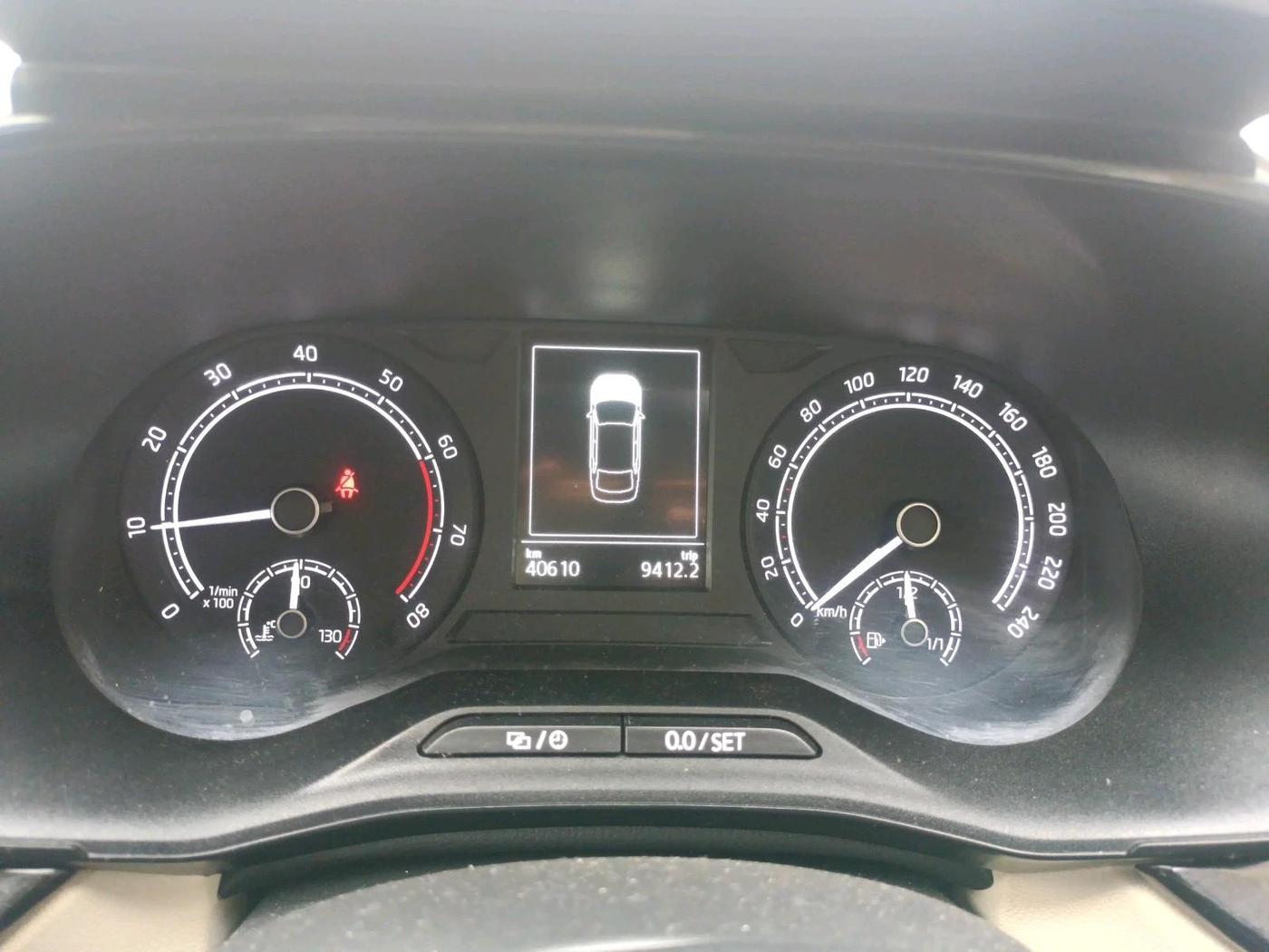 2022 Skoda SLAVIA AMBITION 1.0L TSI MT, Petrol, Manual, 40,610 km, interior