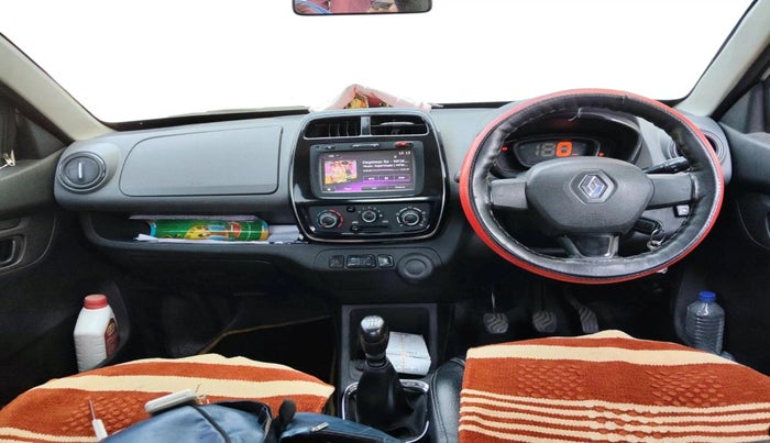 2017 Renault Kwid RXT 1.0 (O), Petrol, Manual, 1,20,616 km, interior
