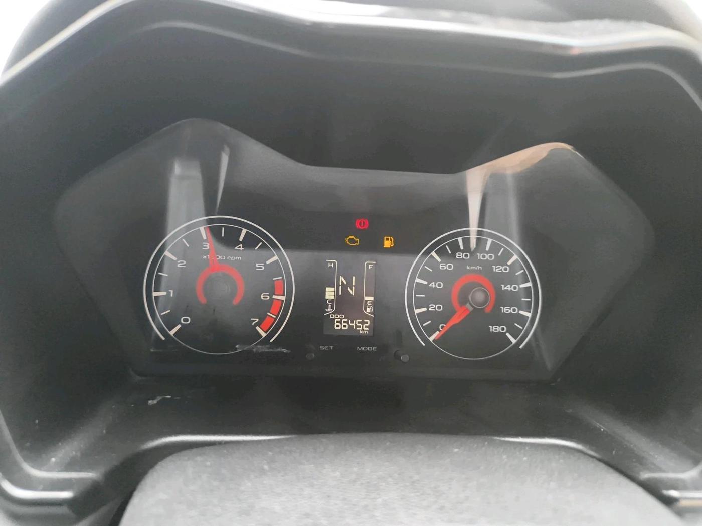 2018 Mahindra KUV 100 NXT K2 P 6 STR, Petrol, Manual, 66,452 km, interior