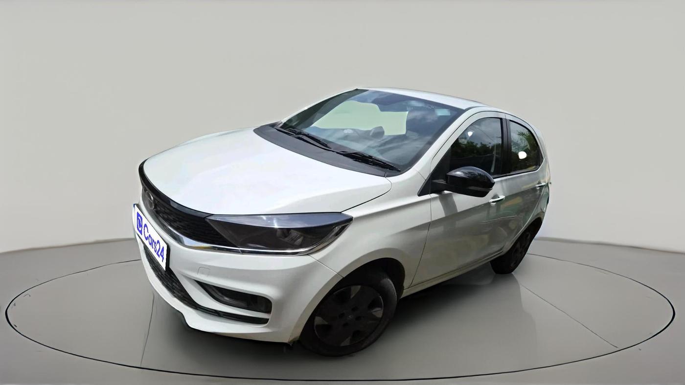 2025 Tata Tiago XZA iCNG, CNG, Automatic, 24,090 km, exterior