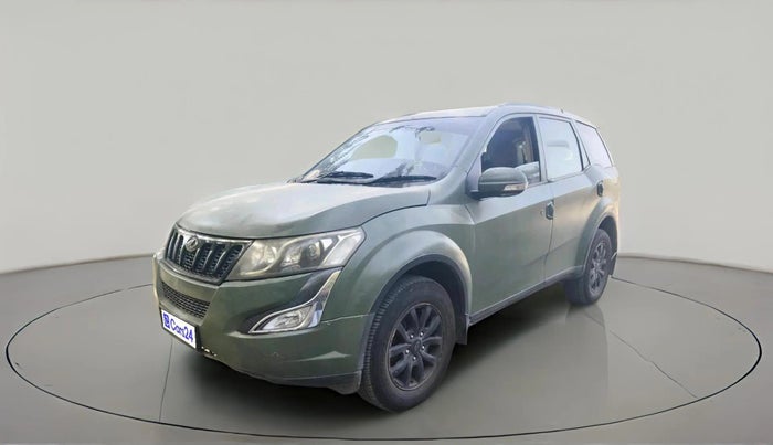 2015 Mahindra XUV500 W8, Diesel, Manual, 1,56,988 km, exterior