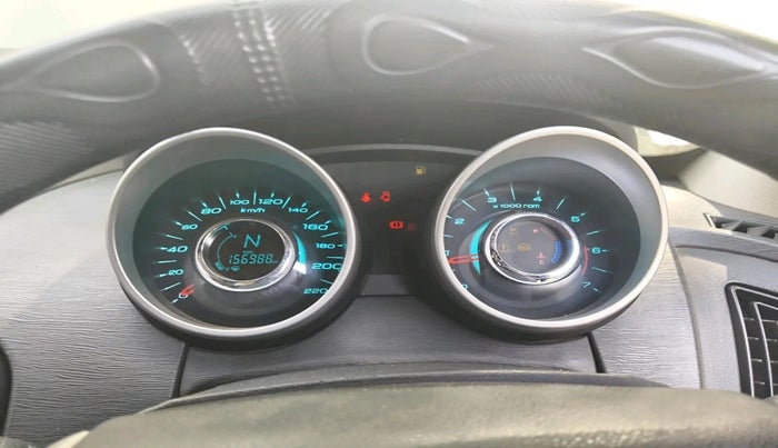 2015 Mahindra XUV500 W8, Diesel, Manual, 1,56,988 km, interior