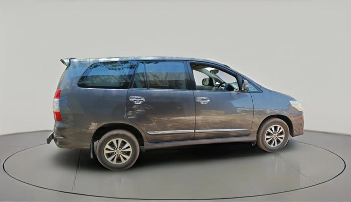 2015 Toyota Innova 2.5 VX 7 STR, Diesel, Manual, 1,27,061 km, exterior