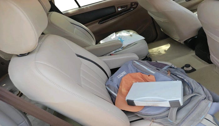 2015 Toyota Innova 2.5 VX 7 STR, Diesel, Manual, 1,27,061 km, interior