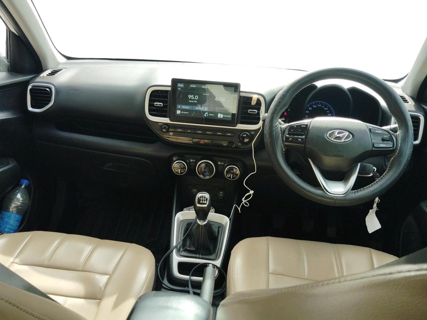 2019 Hyundai VENUE SX 1.4 CRDI, Diesel, Manual, 1,09,120 km, interior