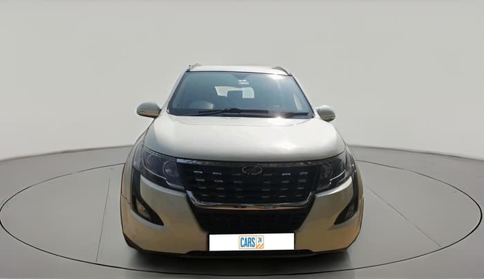 2020 Mahindra XUV500 W7, Diesel, Manual, 9,00,000 km, exterior