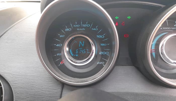2020 Mahindra XUV500 W7, Diesel, Manual, 9,00,000 km, interior