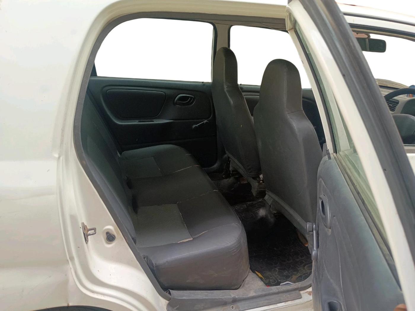 2011 Maruti Alto LX, CNG, Manual, 82,063 km, interior