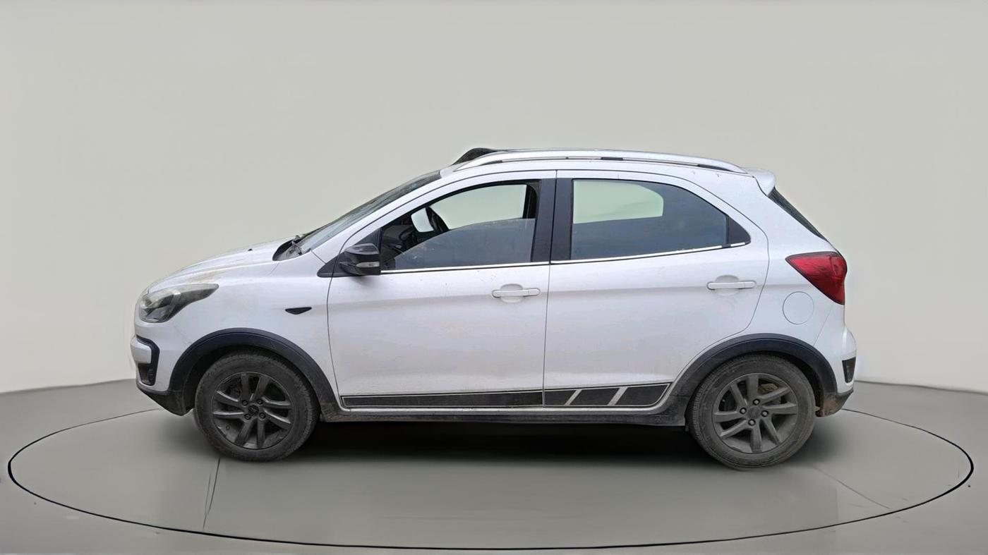 2018 Ford FREESTYLE TITANIUM 1.2 PETROL, CNG, Manual, 1,15,974 km, exterior