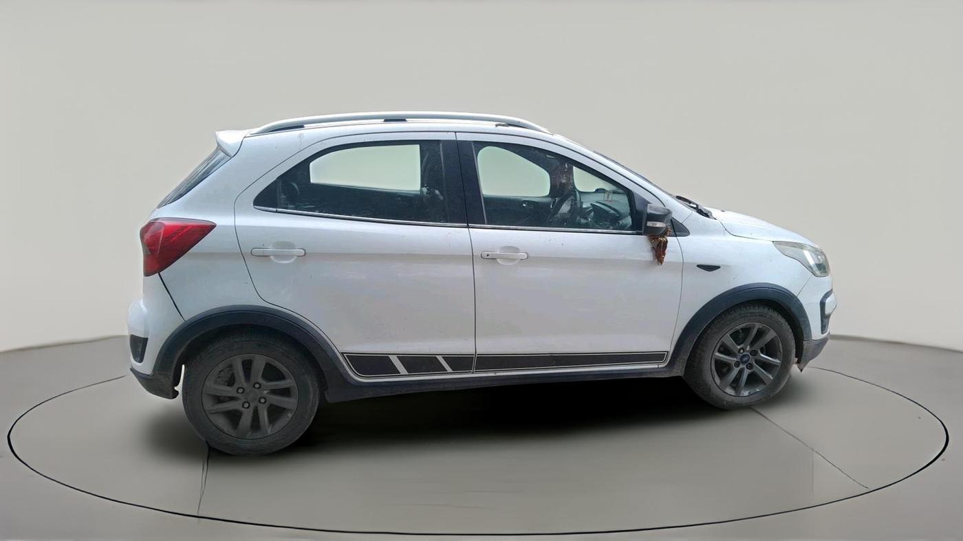 2018 Ford FREESTYLE TITANIUM 1.2 PETROL, CNG, Manual, 1,15,974 km, exterior