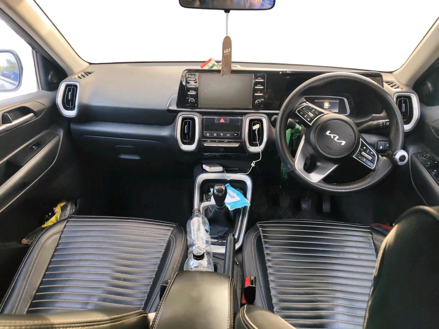 2024 KIA SONET HTK (O) 1.2 Petrol MT, CNG, Manual, 1,17,279 km, interior