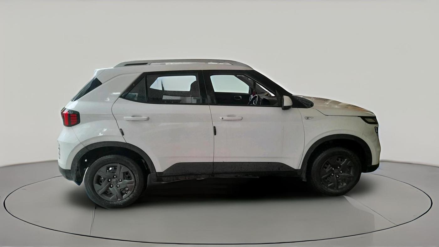 2024 Hyundai VENUE S 1.2, Petrol, Manual, 27,032 km, exterior